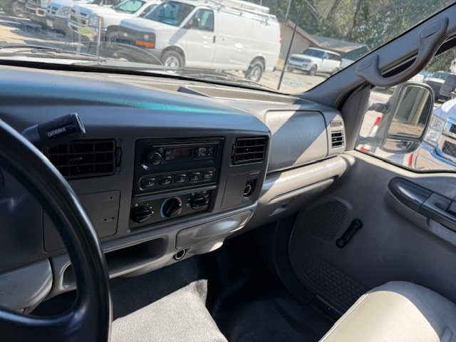 1999 Ford F-350 - Photo 13