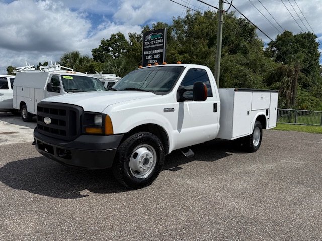 2006 Ford F-350 Super Duty Chassis Cab
