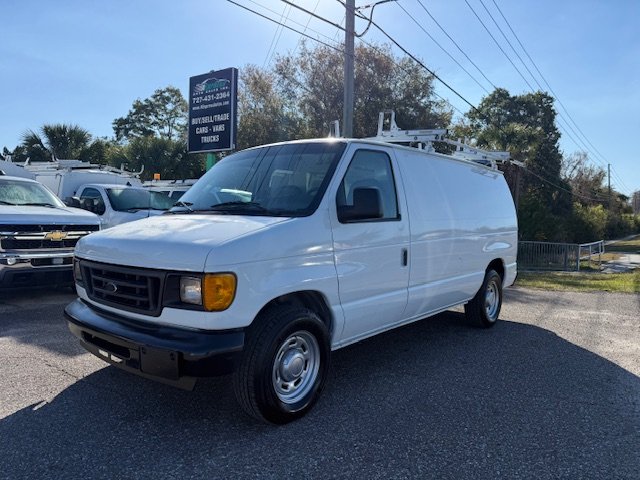 2006 Ford Econoline Van Commercial