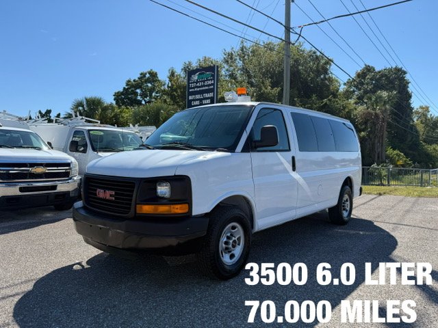 2010 GMC Savana's photo