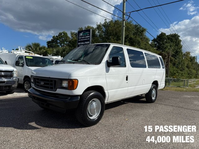 2006 Ford Econoline Wagon XL's photo